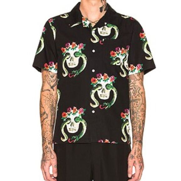 STÜSSY Shirt Button Down Shirt Skull Pattern in Black size large - Picture 1 of 9